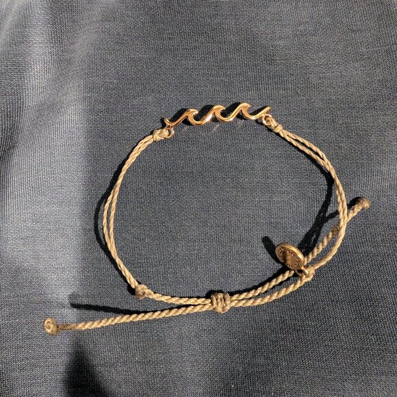 Pura Vida Jewelry - Pura Vida bracelet